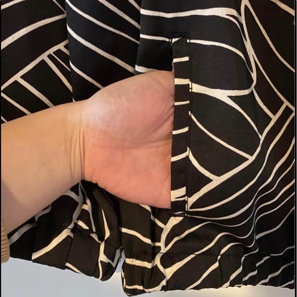 NWT Lightweight Pattern Bomber Jacket (M) - Picture 3 of 5